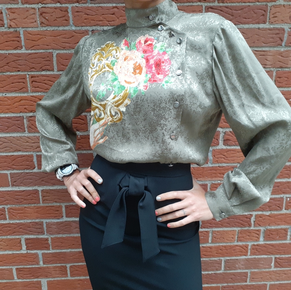 Vintage blouse size Small Medium